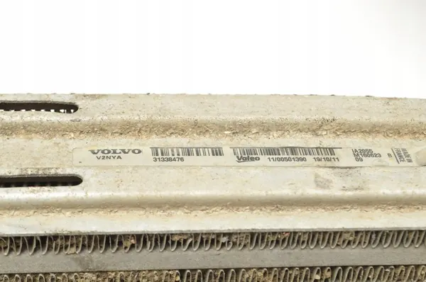 VOLVO S60 II V60 2.5 T5 Intercooler 31338476 image 5