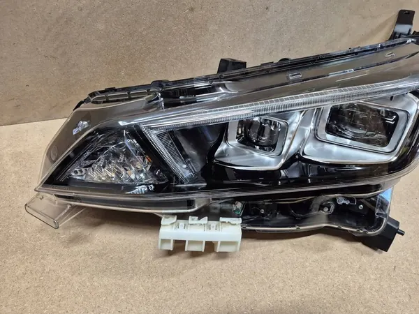 Faros delanteros izquierdo Nissan Leaf II LED Europa 260605SH5A image 3