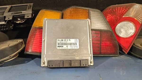 Unidad de control motor A0001533179 para Mercedes Clase A A170 image 2