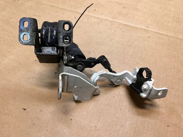 Bisagra Trasera Derecha Mercedes W238 Cabrio OEM A387501600 image 3