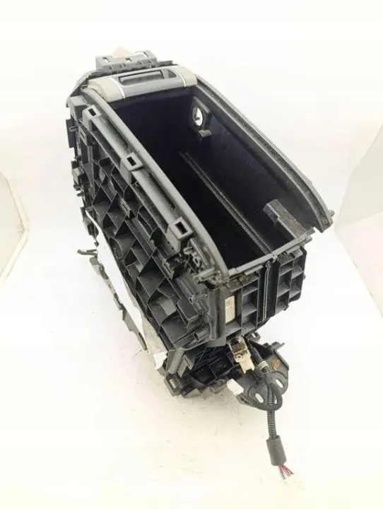 Accoudoir Toyota OEM 58811YY010 - État Utilisé image 4