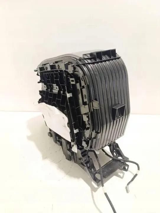 Accoudoir Toyota OEM 58811YY010 - État Utilisé image 5