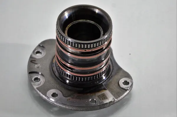 Getrag GU3R-184526-AA Powershift Kupplungsnabe Gebraucht image 2