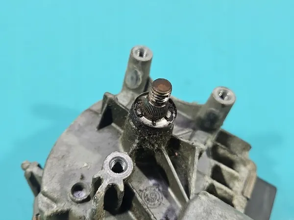 Frontscheibenwischermotor VW Golf V 0390241744 1K1955119B image 3