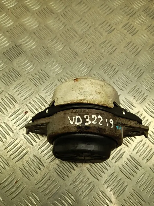 MERCEDES GL GLS W166 Moottorin Kiinnike V/S image 3