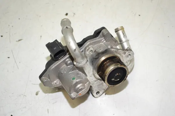 EGR-venttiili Audi A4 B9 2.0 TDI image 3