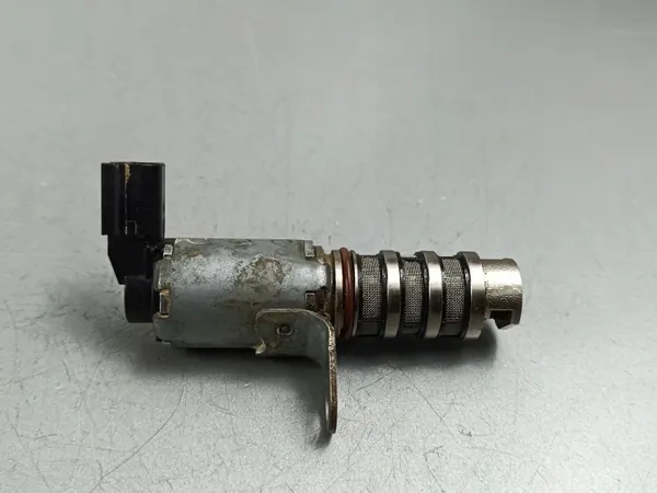 Peça motor Honda CR-V OEM 3Y28021786 image 2