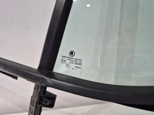 OEM 6V6845213 Raspador Puerta Trasera Izquierda Skoda Fabia III image 5