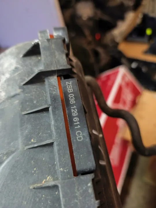 Luftfilterhus OEM 1K0129618BD för 1.4 16V image 7