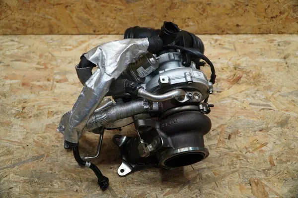 Turbo completo Audi A3 2.0 TFSI OEM 06K145874G image 5