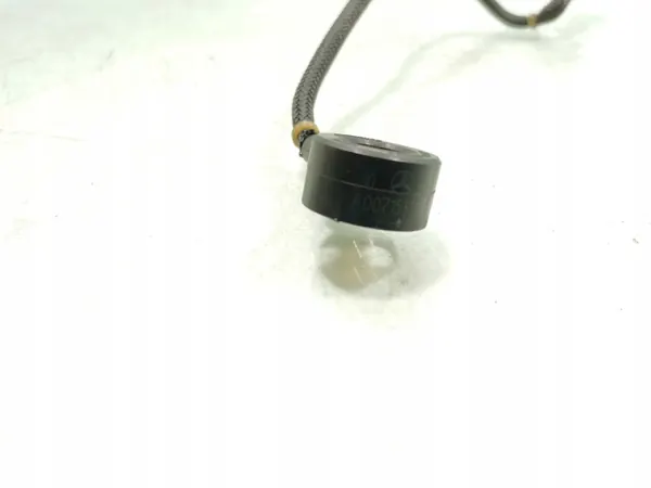 Vela de incandescência Mercedes OEM A0071531228 E 220 CDI image 4