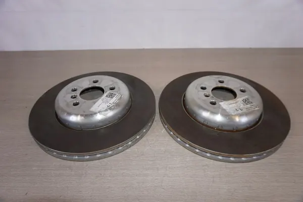 Discos e pastilhas DEMOCAR 6860909 para BMW G20 G21 G22 image 3