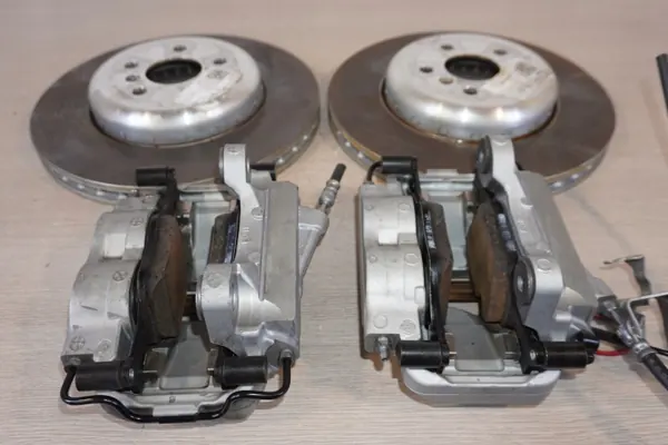 Discos e pastilhas DEMOCAR 6860909 para BMW G20 G21 G22 image 5