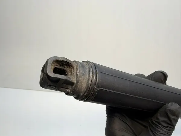 VW PASSAT B8 Elektrisk baklucka aktuator 3G9827852B image 2