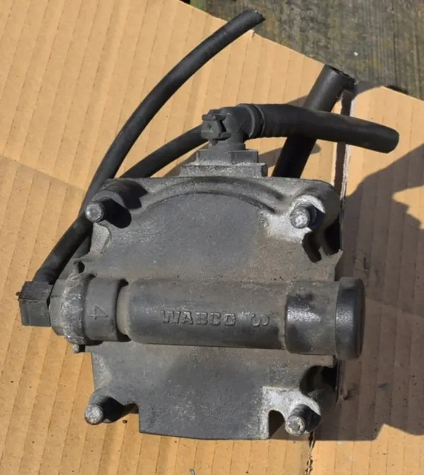 Soupape de relais Wabco 9730113000 pour Actros image 4