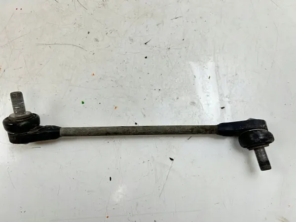 Audi Q4 e-tron Vorderer Stabilisatorlenker OEM MAM82271 image 4