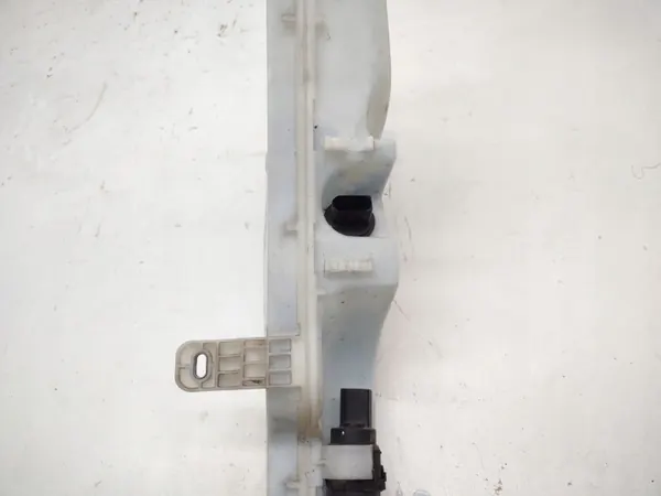 Réservoir lave-glace OEM 4G8955451B pour Audi A6 C7 image 7