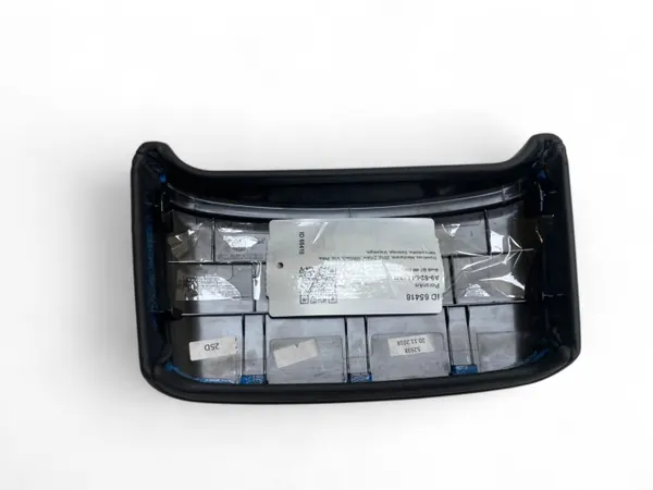 Audi Q7 4M middenconsole armsteun OEM 4M0863915A image 8