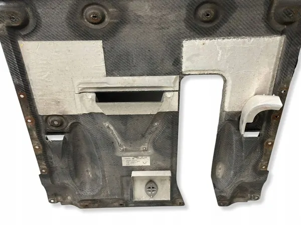 Peça de chassis Nissan GT-R OEM 748A06AV0A image 4