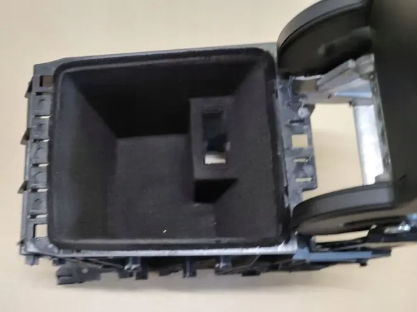 Middenconsole armsteunframe OEM 3G0864161 VW Passat B8 image 6