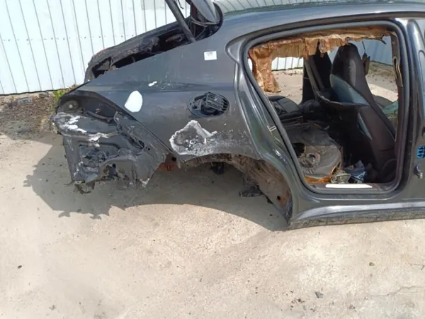 Porsche Panamera 970 Aile Arrière Droite OEM 23089 image 2