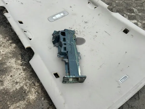 OPEL CORSA E Rechter Sonder Eindkap - OEM Onderdeel image 4