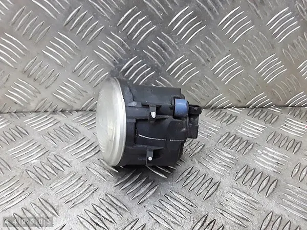 Farol de neblina Toyota Auris 2007 812100d041 image 2