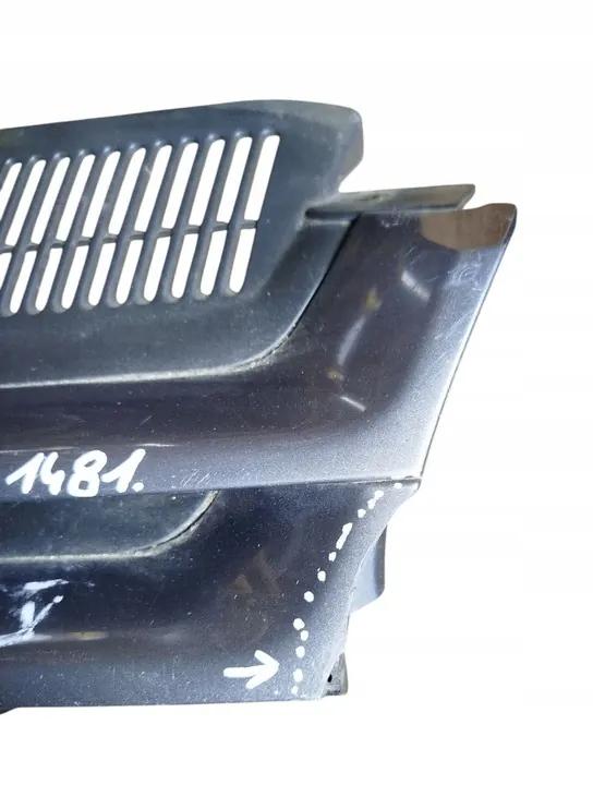 VW GOLF V HB Grill image 3