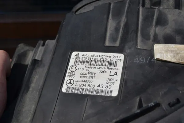 Linker voorlicht Bi-Xenon Mercedes C-Klasse W204 image 6