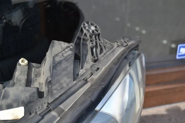 Linker voorlicht Bi-Xenon Mercedes C-Klasse W204 image 7