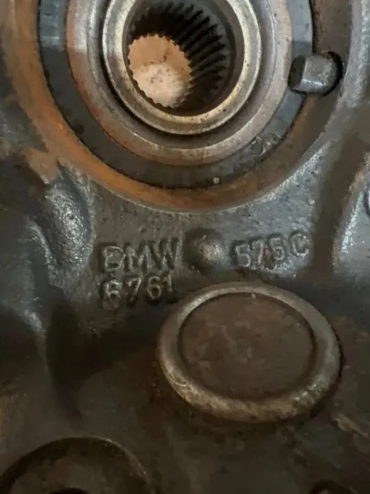 Voorlinker Naaf OEM 6761575 voor BMW X5 E53 image 3