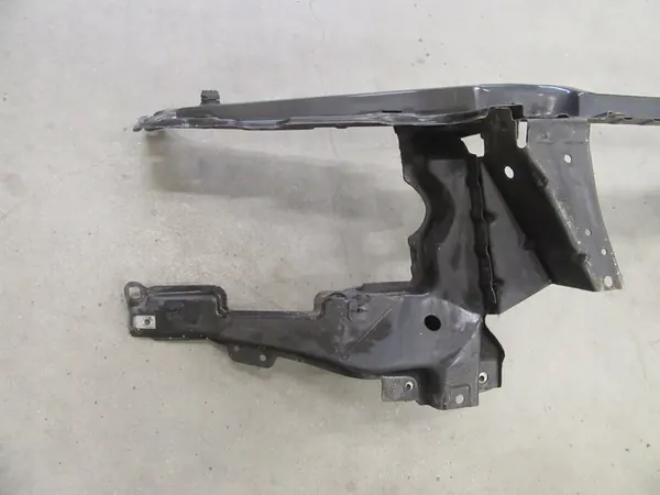 Viga de reforço frontal BMW e53 X5 image 2