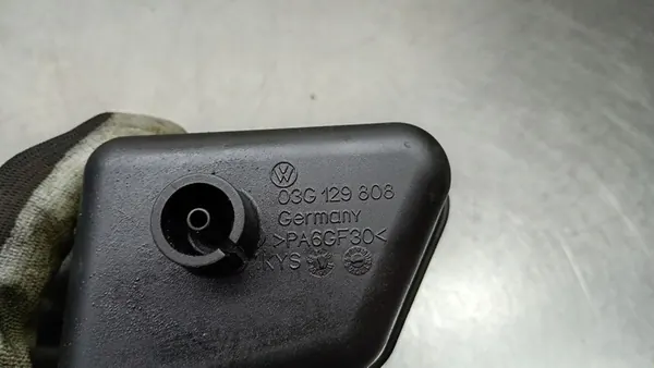 Imuvarasto VW Passat B6 05-10 2.0TDI Sedan 03G129808 image 4