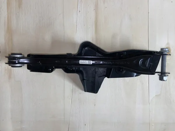 Mercedes-Benz EQE v295 2022 Höger Övre Bakre Kontrollarm image 2