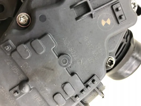 BMW F20 F21 114D B37 Ansaugkrümmer 8512452 image 10