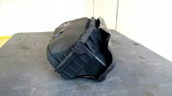 Mercedes Filtergehäuse OEM 2058308802 - Gebraucht image 7