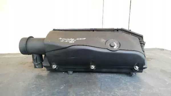 Mercedes Filtergehäuse OEM 2058308802 - Gebraucht image 8