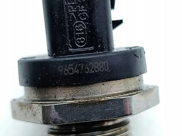 Brandstofdruksensor Land Rover Evoque I 2013 9654762880 image 6