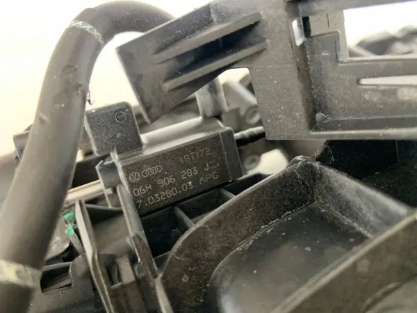 Ansaugkrümmer OEM 06H906283J Audi Q5 2.0L image 5
