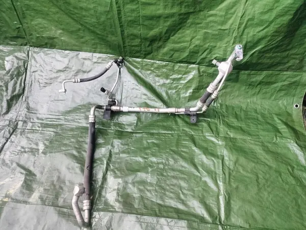 HYUNDAI 1.0 12V Air Conditioning Hose 97775B9000 image 2