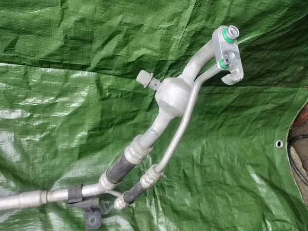 HYUNDAI 1.0 12V Air Conditioning Hose 97775B9000 image 3