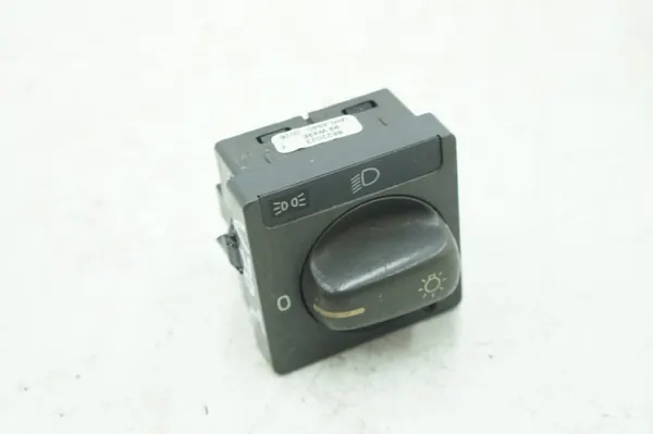 Volvo S70 C70 Valokatkaisin Nappi OEM 8622023 image 2