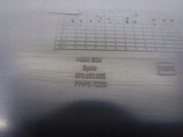 Capa de cinto dianteira OEM 5F0853655B para SEAT Leon III image 6