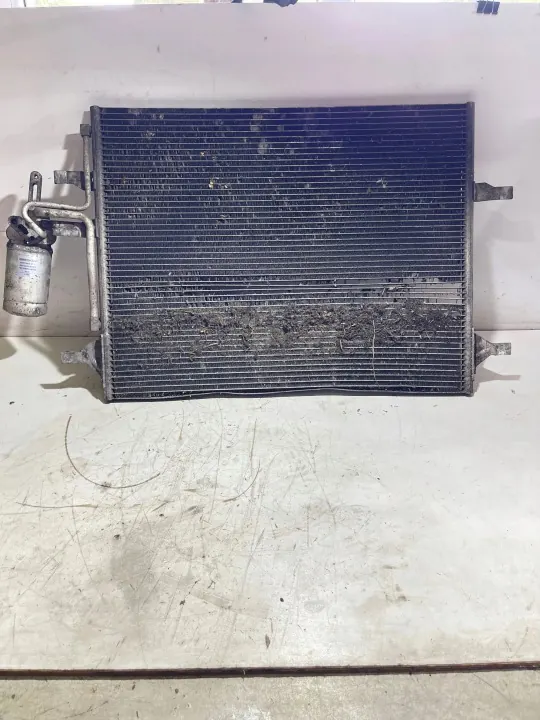 Volvo V70 2015 AC-condensor OEM 993897E image 2