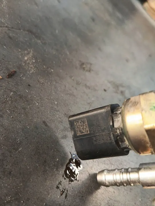 Kraftstoffleitungen Sensor Audi Porsche 3.0 image 4