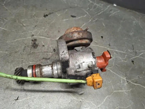 Mercedes-Benz W123 Tändspole OEM 0237003025 image 5