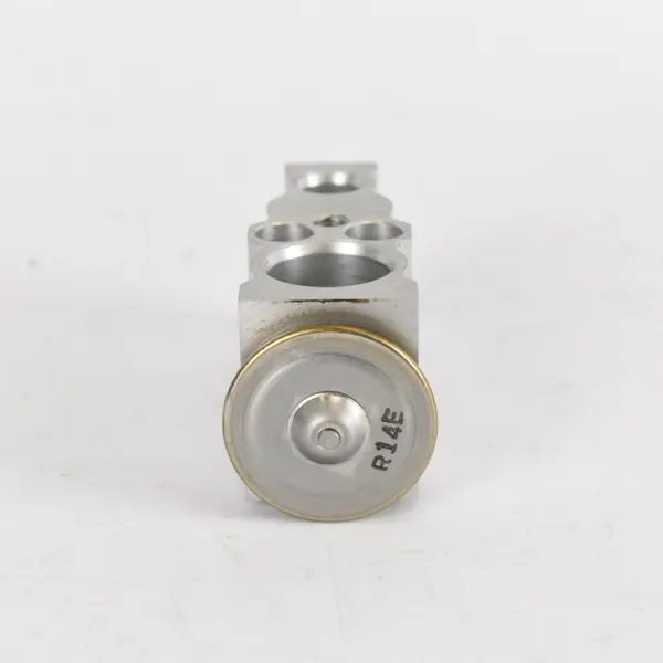 DT447500-5440 AC Expansieklep voor Toyota C-HR II image 3