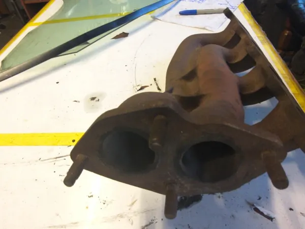 VW Passat B5 Pakoputken keräin 1.8T OEM 058253033A image 3