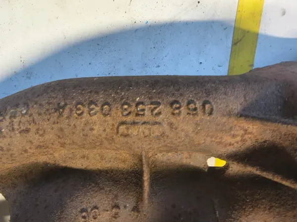 VW Passat B5 Pakoputken keräin 1.8T OEM 058253033A image 4