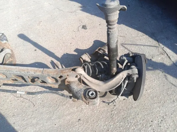 OEM Wrakowisko-19822- Hinterachsschwinge für Audi A6 image 4